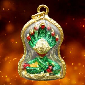 Naga Amulet Item Code: 17519