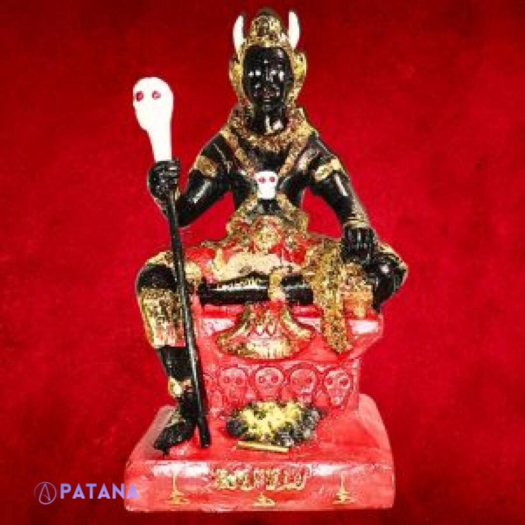 Phra Phaya Yom 108 Sacred Materials Infused: A Strong Divine Protector, Strong Presence of Protective Energy Against Black Magic. Keep one at home to ward off negative energies.