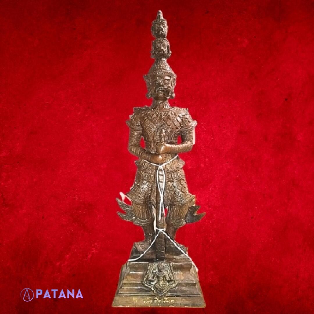 15 Inch Tao Wessuwan Garuda Statue: Strong Protective Energy Field, Bestow High Spiritual Consciousness to Practitioners. Wealth Enhancement.