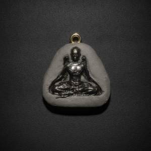 Kru Kai Kaew Amulet (Black Eclipse) Gemstones